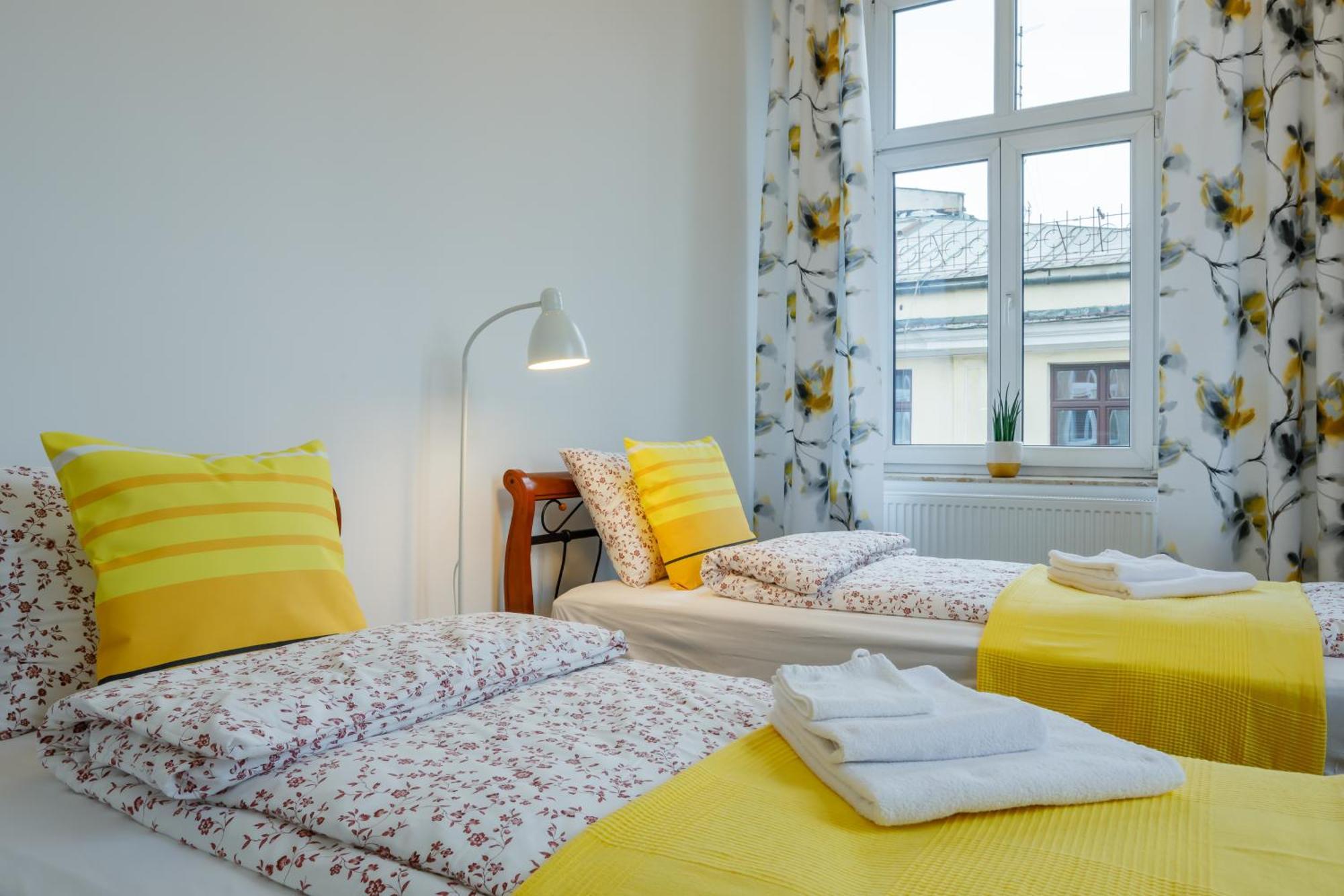 Ok Lux Apartments Краков Экстерьер фото