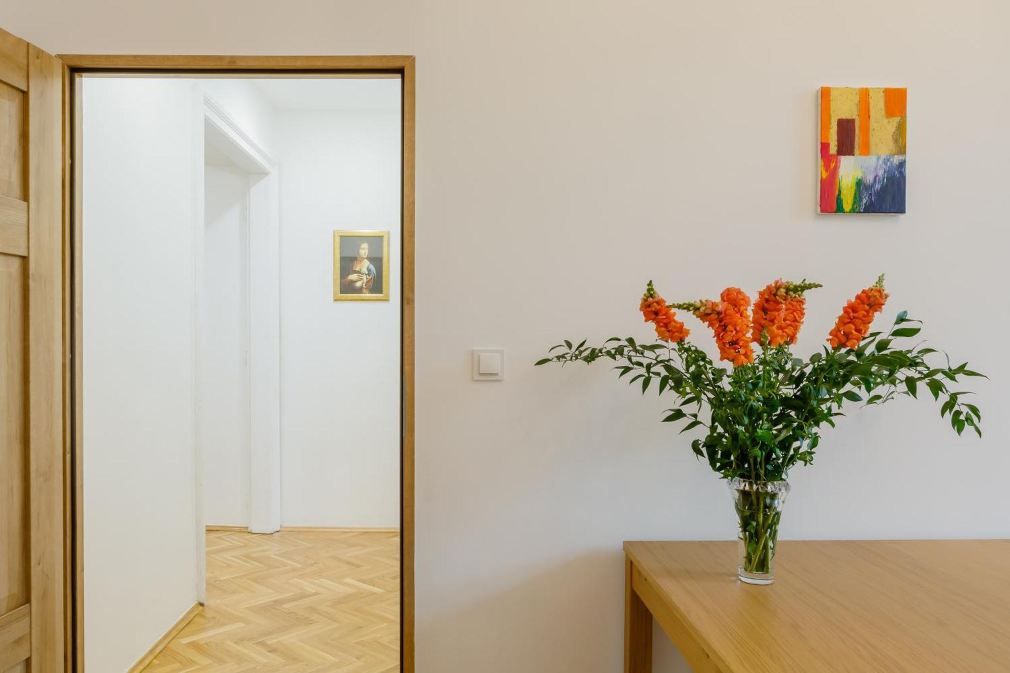 Ok Lux Apartments Краков Экстерьер фото